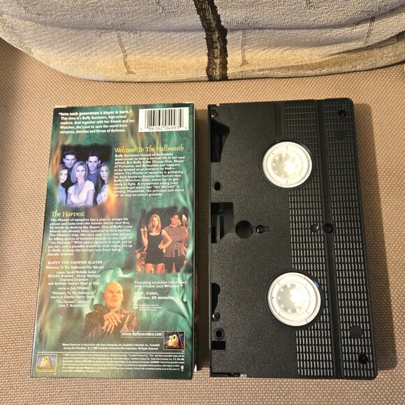 Buffy the Vampire Slayer TV Show VHS 3 Tape Set 6 Episodes - Picture 10 of 16